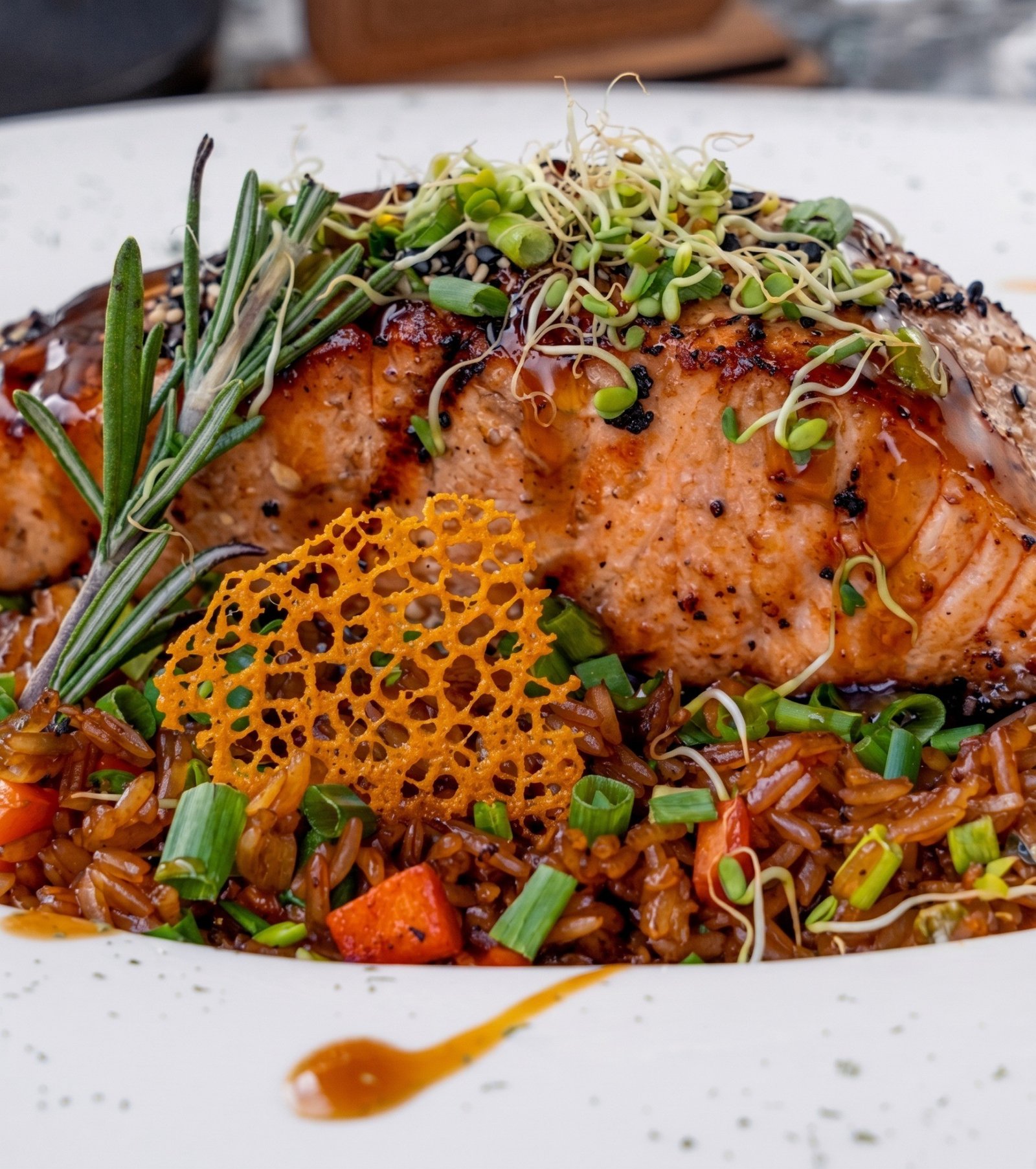 Salmón con arroz